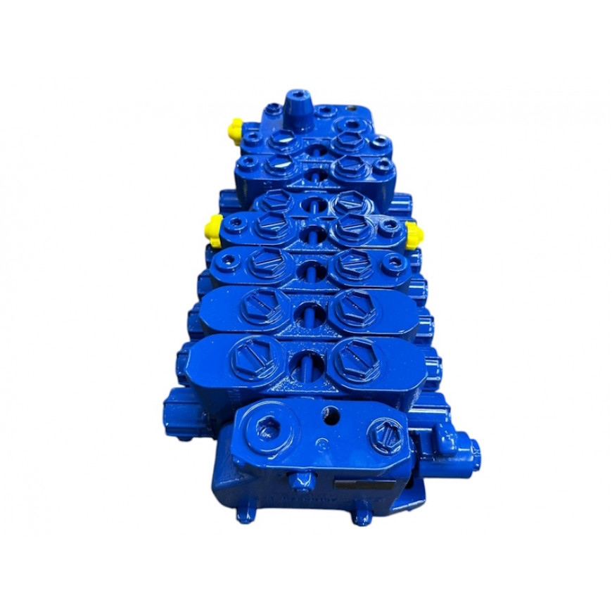 Гидрораспределитель CASE 570, 580, 590, 695. 47377760, 84486738. Гидрораспределитель CASE 570, 580, 590, 695. 47377760, 84486738.